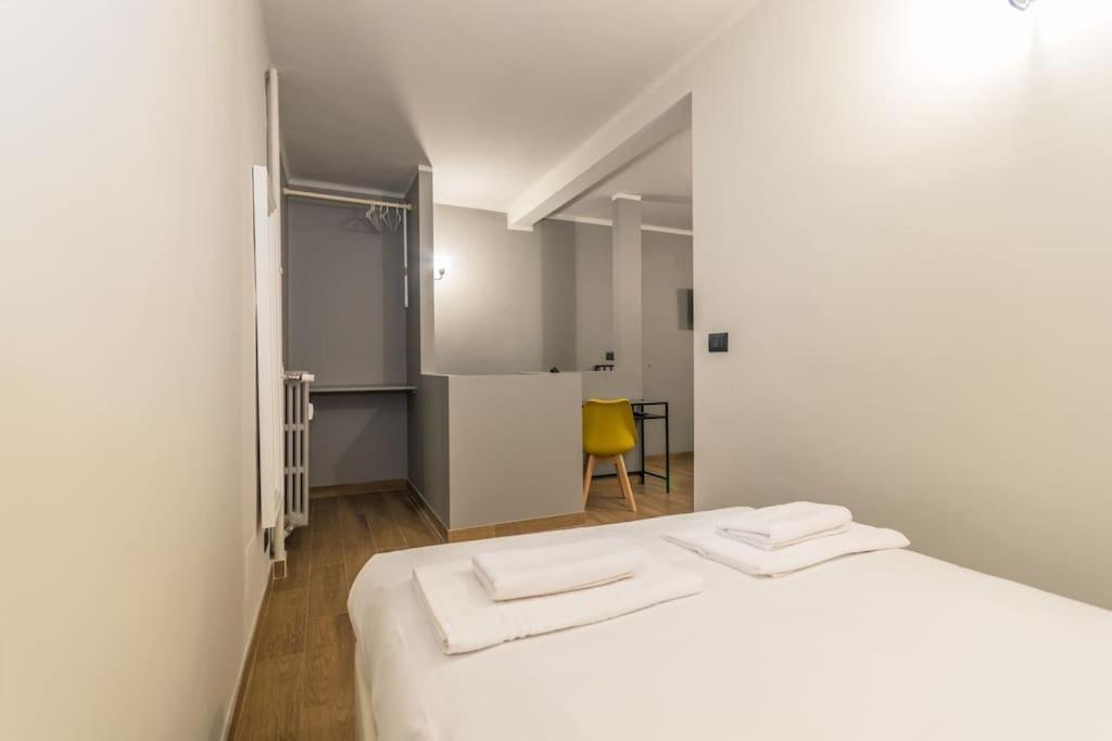 Appartement Dora 33 *